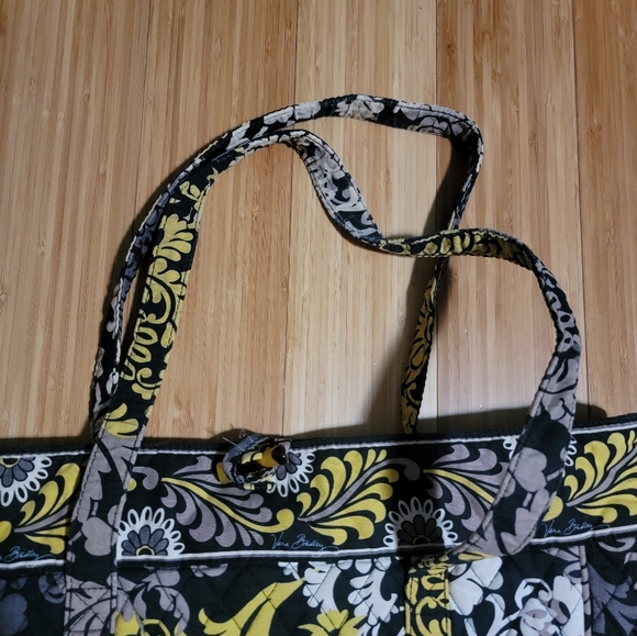 Vera Bradley Tote Bag Retired Baroque Pattern Black, White & Chartreuse - Picture 3 of 7